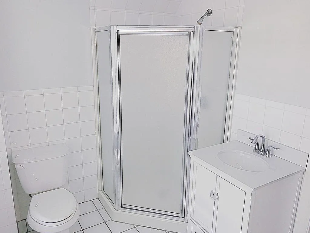 1 bed, 1 bath apartment for rent at 124 Grant Ave Unit 3, Medford — photo 3 of 7