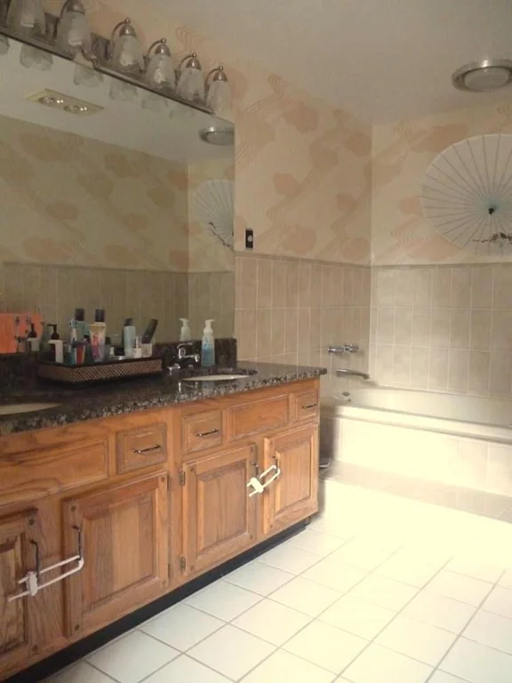 4 bed, 3 bath apartment for rent at 124 Hampton Rd Unit -, Sharon — photo 3 of 18
