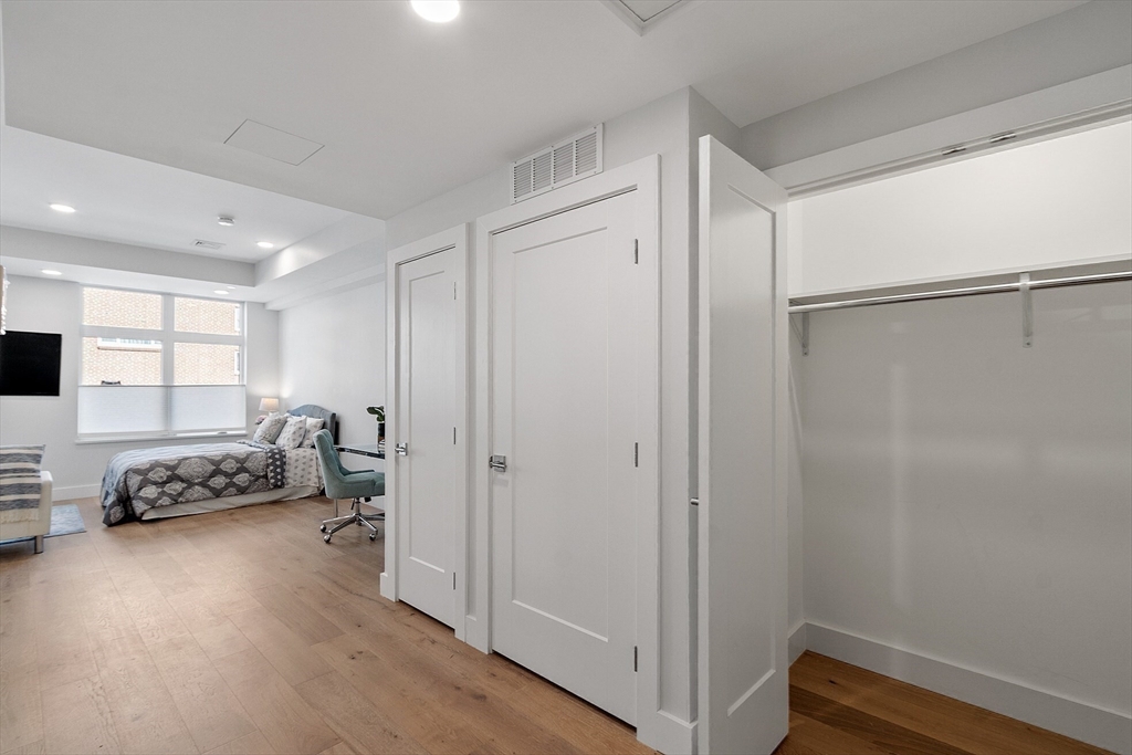Studio bed, 1 bath apartment for rent at 124 Highland Ave Unit 101, Spring Hill — photo 9 of 18