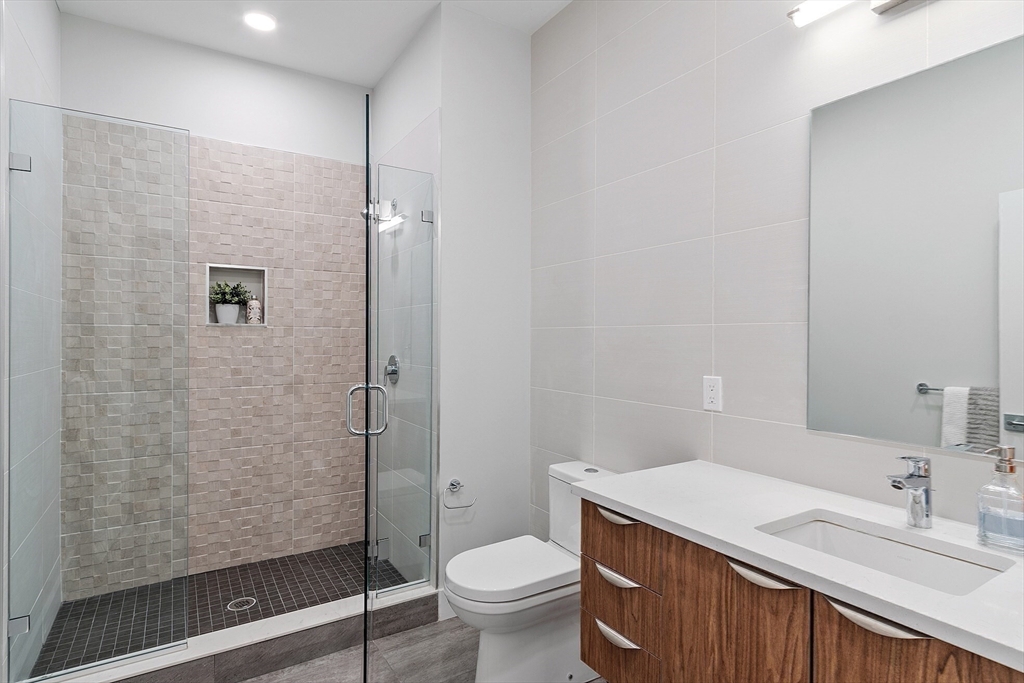 Studio bed, 1 bath apartment for rent at 124 Highland Ave Unit 101, Spring Hill — photo 6 of 18