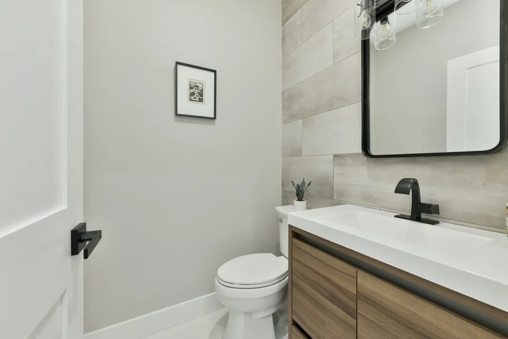 5 bed, 4+ bath apartment for rent at 124 Holworthy, Strawberry Hill — photo 9 of 33
