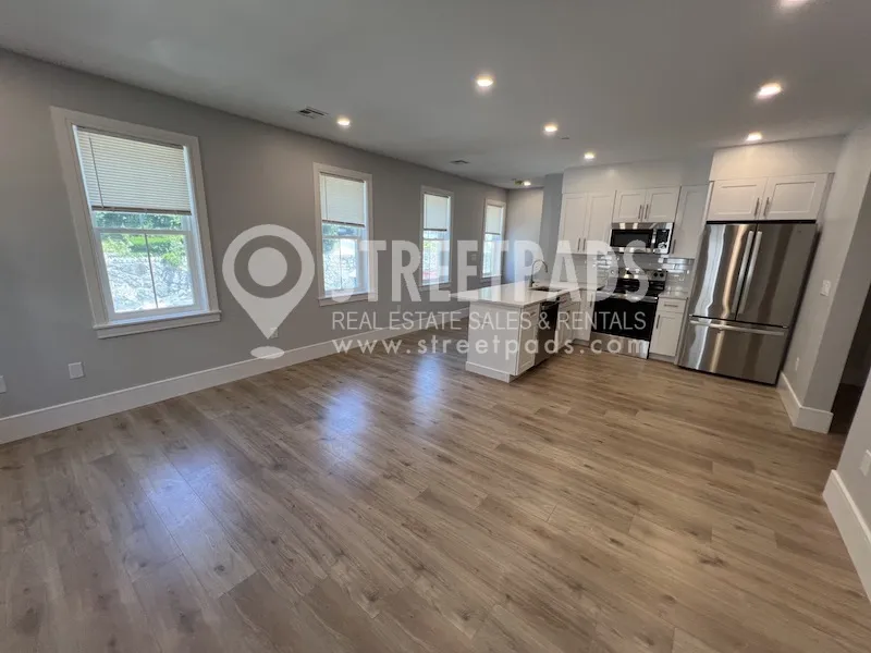 4 bed, 3 bath apartment for rent at 124 Kenrick St Unit 6, Brighton — photo 6 of 23