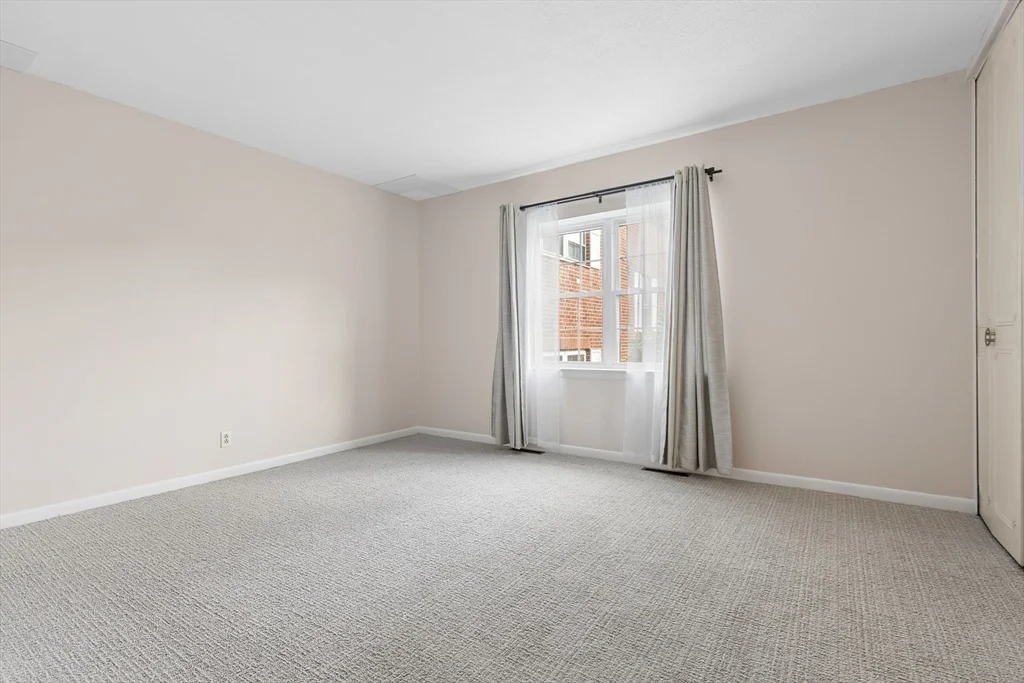 3 bed, 2 bath apartment for rent at 124 Lake Shore Rd Unit 2, Brighton — photo 8 of 22