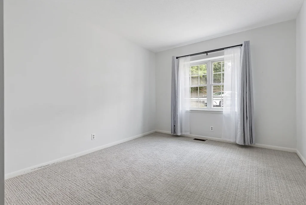 3 bed, 2 bath apartment for rent at 124 Lake Shore Rd Unit 2, Brighton — photo 13 of 22