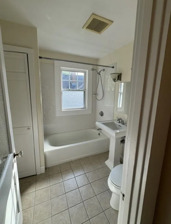 2 bed, 2 bath apartment for rent at 124 Langley Rd Unit 124, Newton — photo 15 of 20