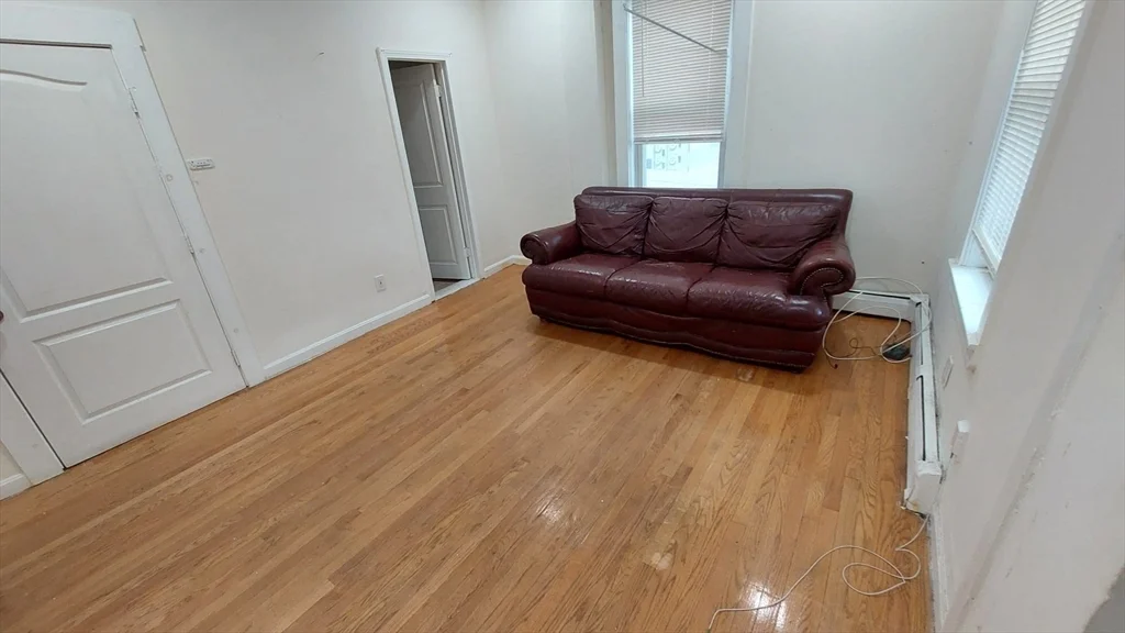 2 bed, 1 bath apartment for rent at 124 Marcella St Unit 1, Roxbury — photo 2 of 13