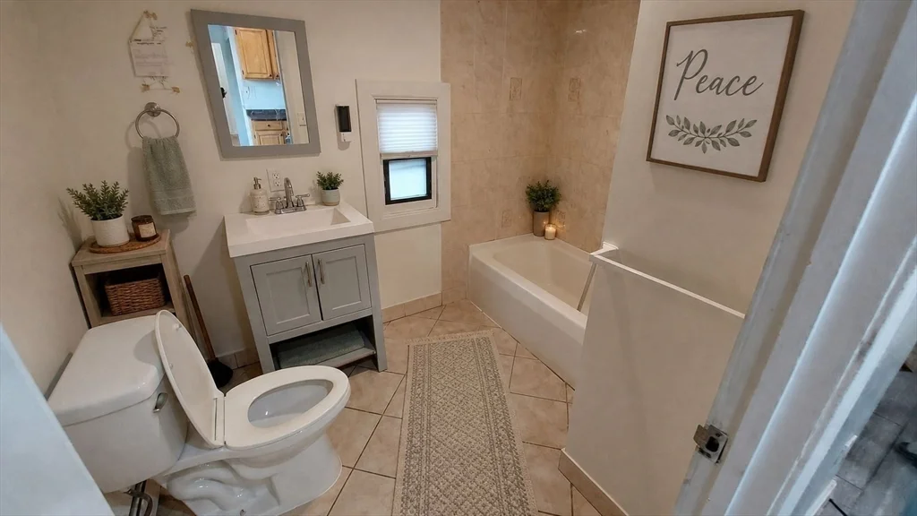 2 bed, 1 bath apartment for rent at 124 Marcella St Unit 1, Roxbury — photo 11 of 13