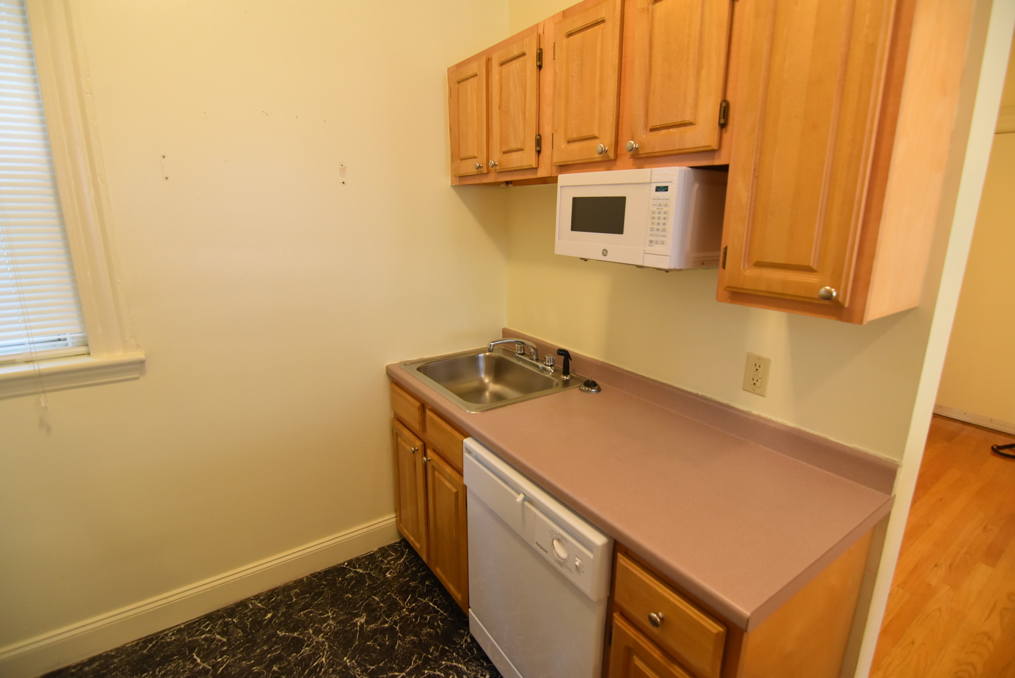 1 bed, 1 bath apartment for rent at 124 Peterborough St Unit 16, Fenway — photo 4 of 13