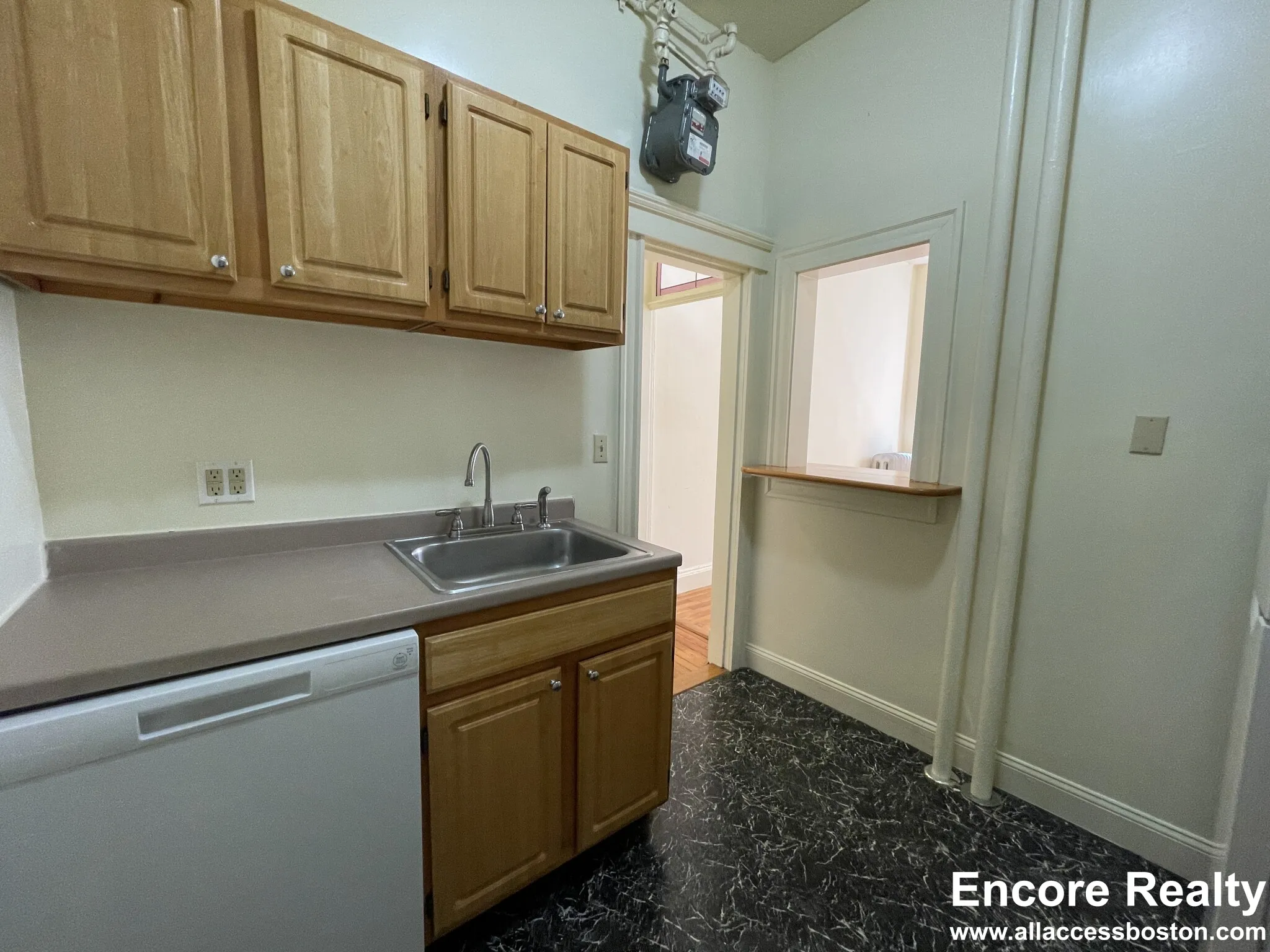 1 bed, 1 bath apartment for rent at 124 Peterborough St Unit 4, Fenway — photo 3 of 12