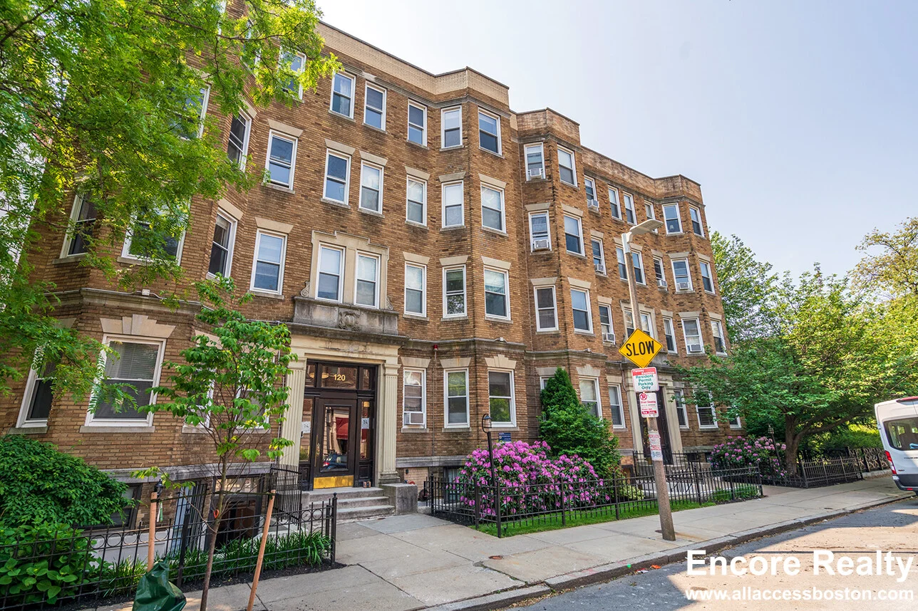1 bed, 1 bath apartment for rent at 124 Peterborough St Unit 4, Fenway — photo 11 of 12