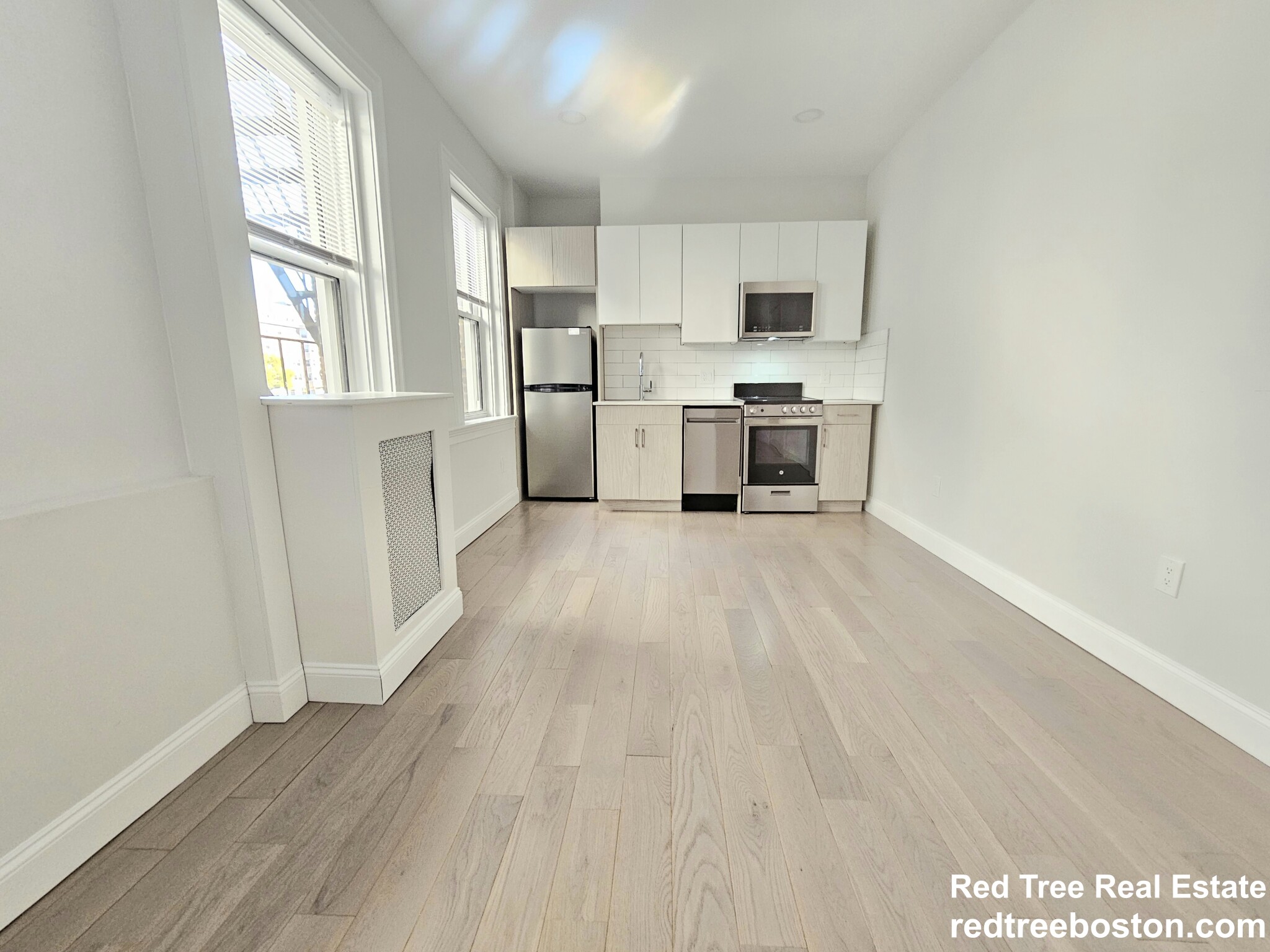 Studio bed, 1 bath apartment for rent at 124 Peterborough St Unit 8, Fenway — photo 2 of 7
