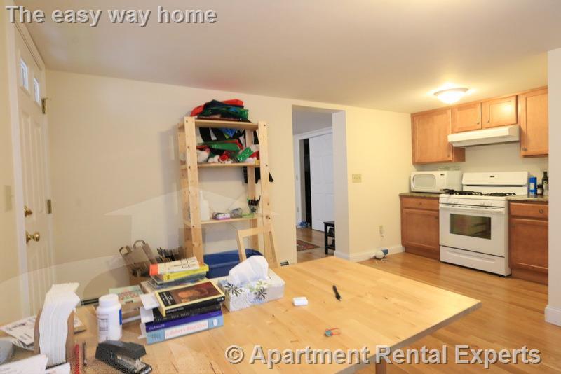 1 bed, 1 bath apartment for rent at 124 Pine St Unit 1, Central Square — photo 5 of 18