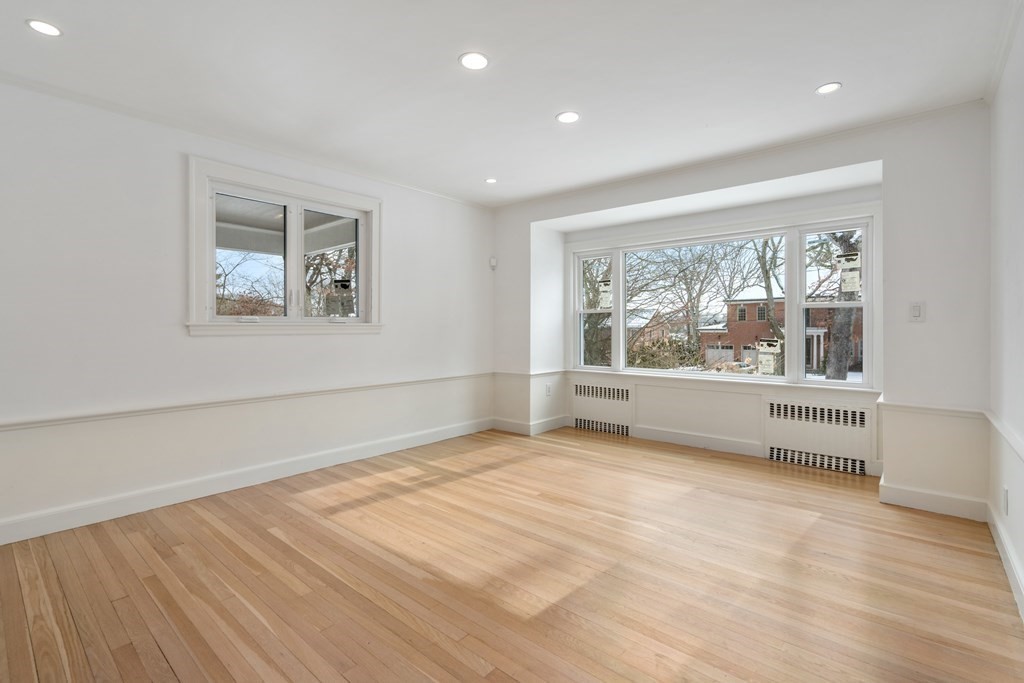 4 bed, 2 bath apartment for rent at 124 Rangeley Rd Unit 124, Chestnut Hill — photo 13 of 27