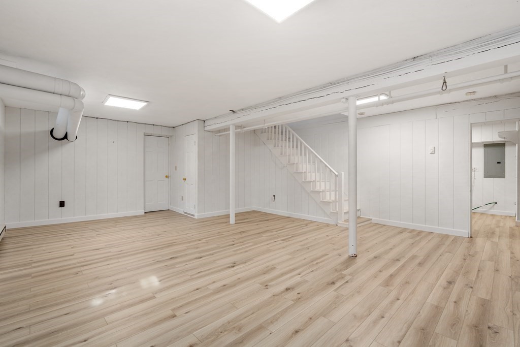 4 bed, 2 bath apartment for rent at 124 Rangeley Rd Unit 124, Chestnut Hill — photo 18 of 27