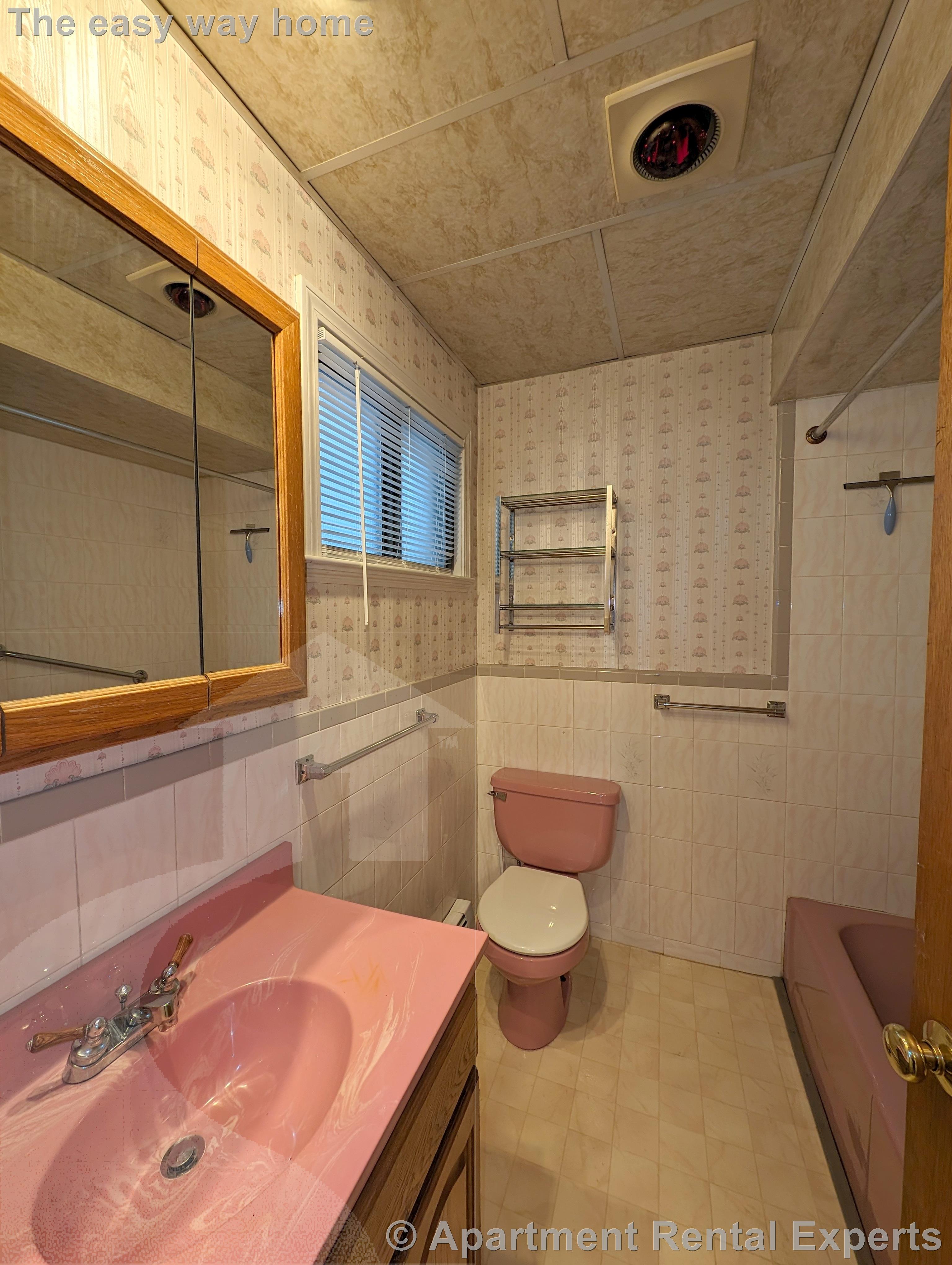 1 bed, 1 bath apartment for rent at 124 Rogers Ave Unit 1, Ball Square — photo 11 of 12