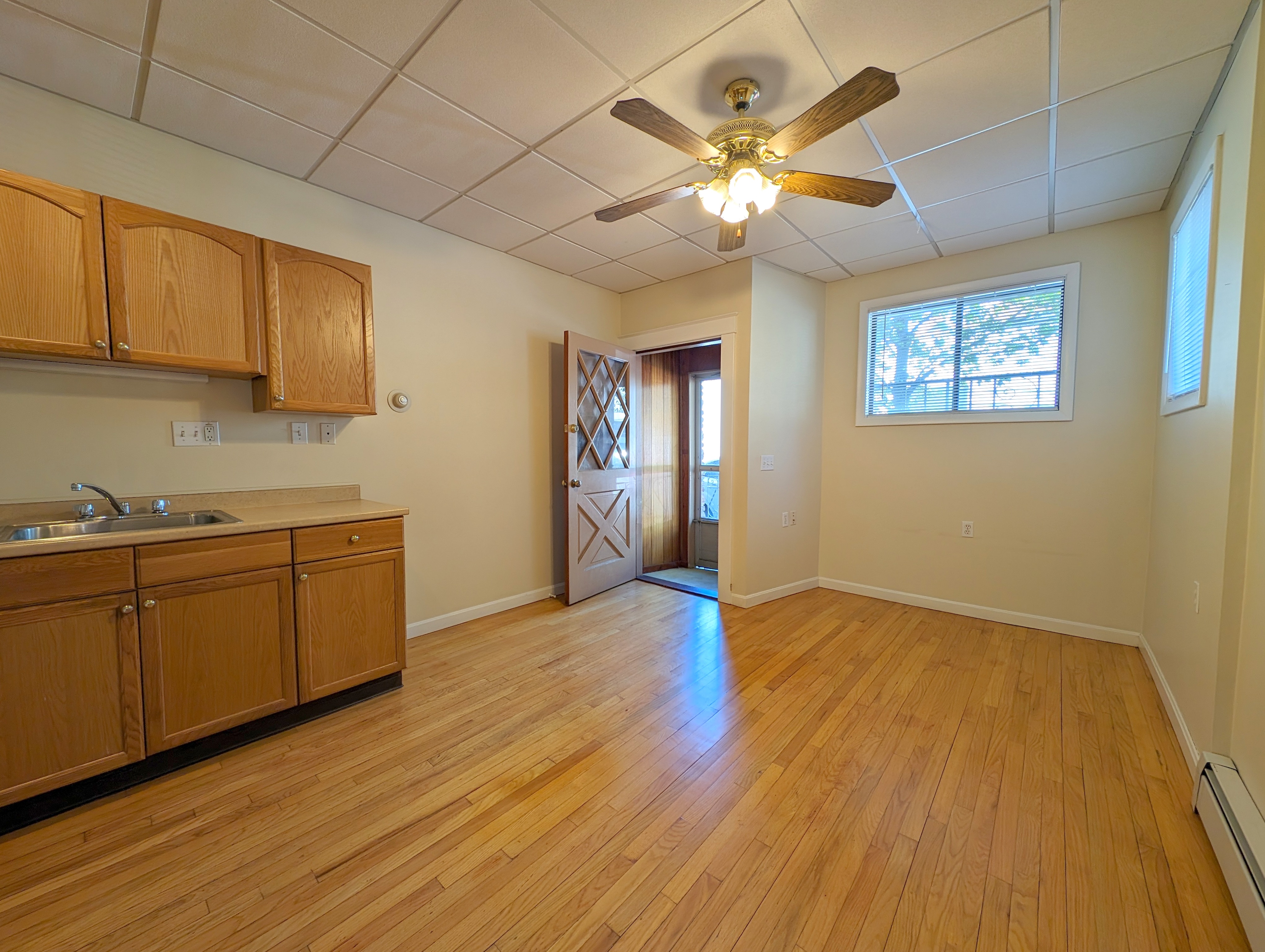 Studio bed, 1 bath apartment for rent at 124 Rogers Ave Unit 124, Powder House Square — photo 2 of 11