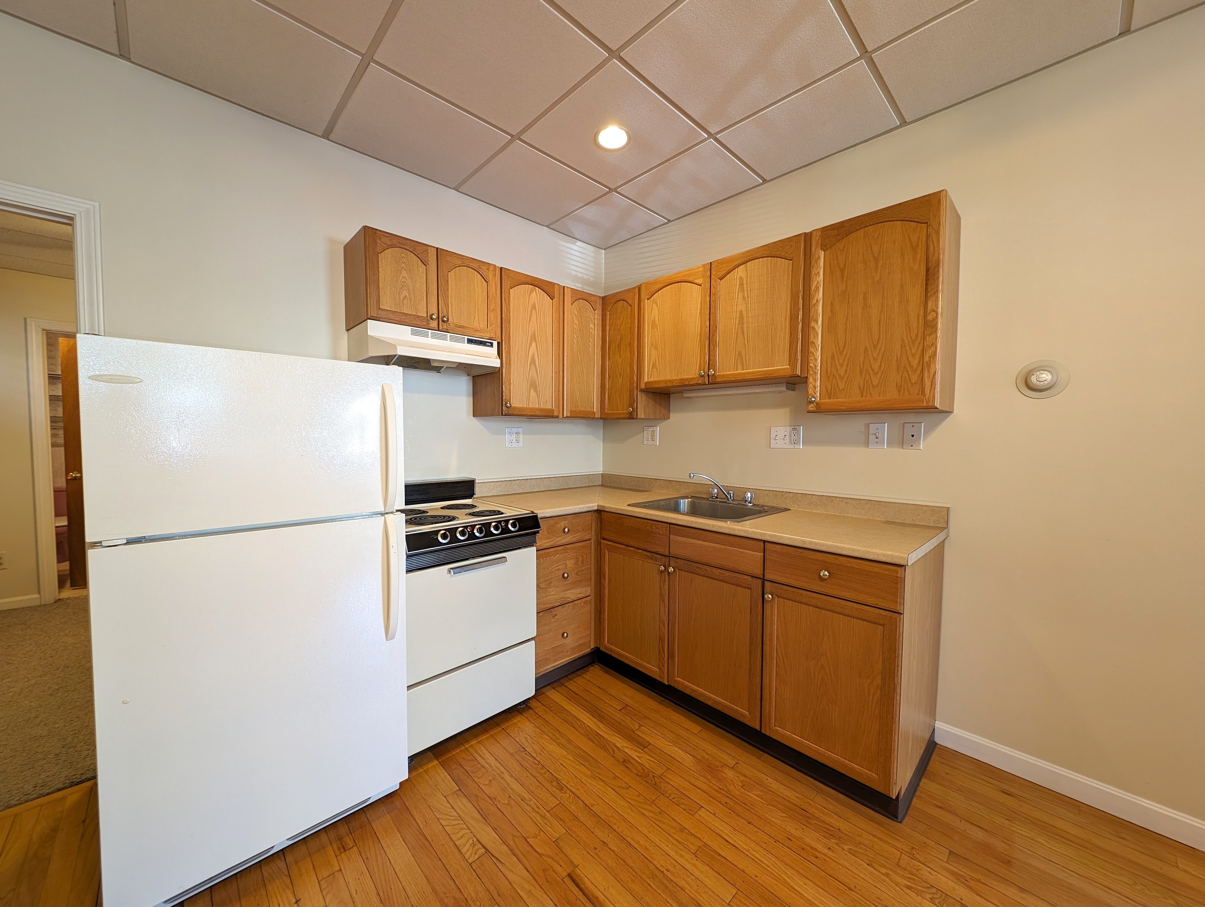 Studio bed, 1 bath apartment for rent at 124 Rogers Ave Unit 124, Powder House Square — photo 4 of 11