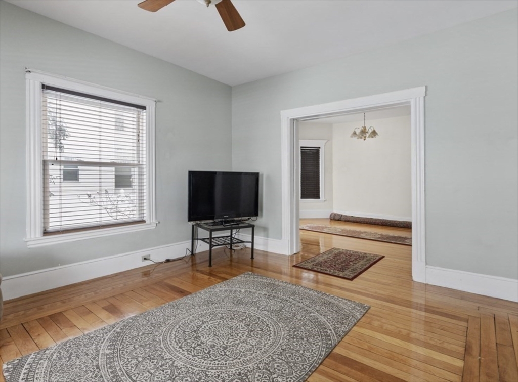 2 bed, 1 bath apartment for rent at 124 Sheridan Ave Unit 1, Medford — photo 4 of 11