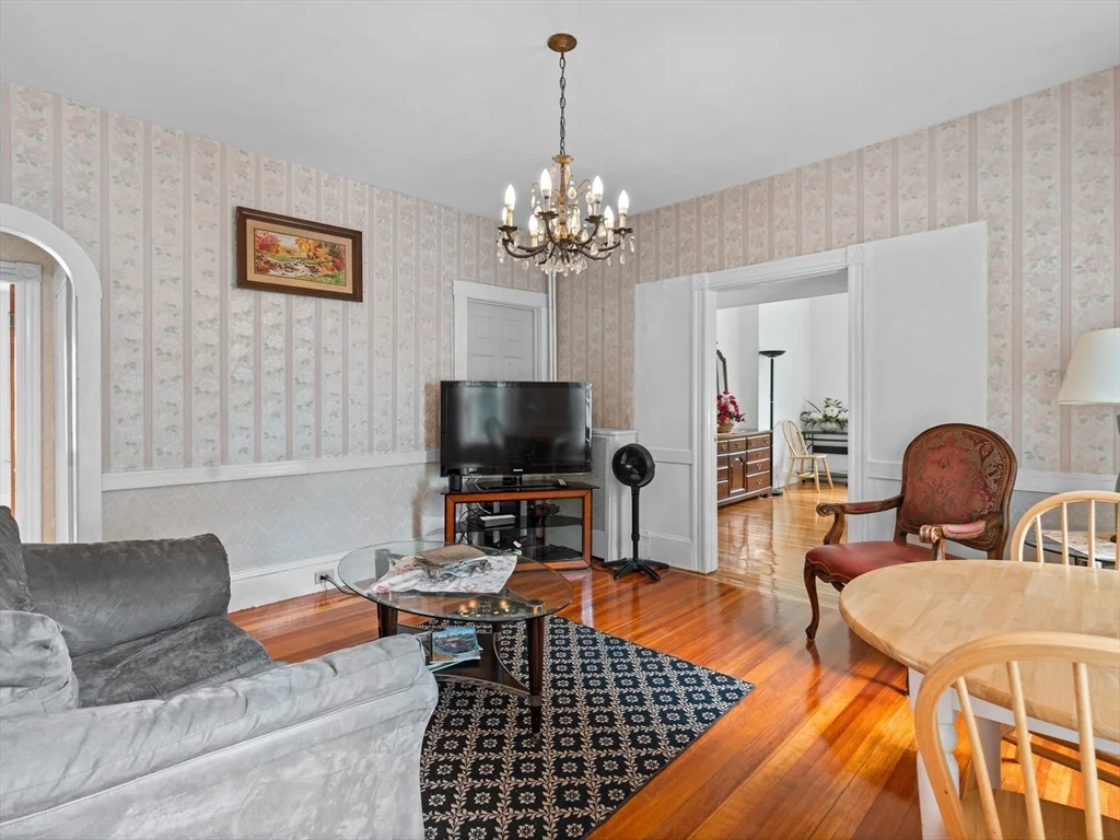 2 bed, 1 bath apartment for rent at 124 Sheridan Ave Unit 2, Medford Hillside — photo 6 of 16