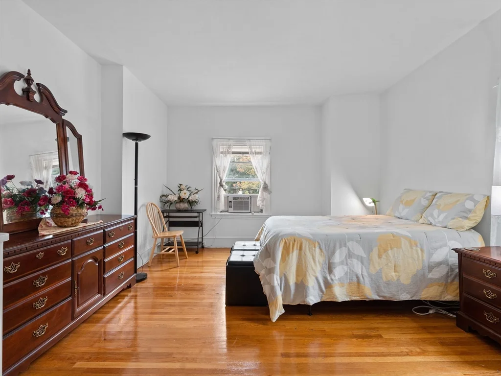 2 bed, 1 bath apartment for rent at 124 Sheridan Ave Unit 2, Medford Hillside — photo 8 of 16