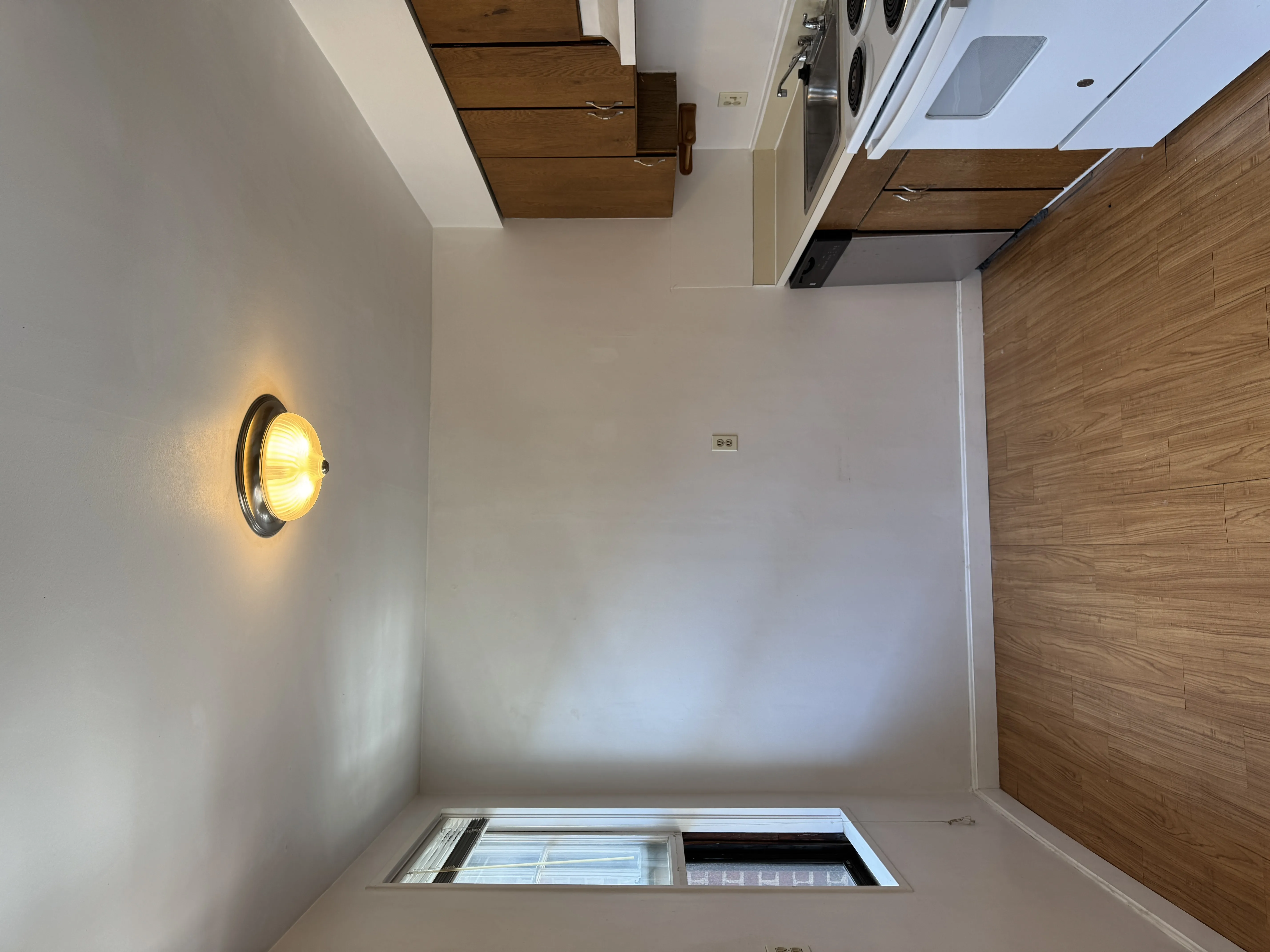 1 bed, 1 bath apartment for rent at 124 Sutherland Rd Unit 5, Brighton — photo 7 of 18