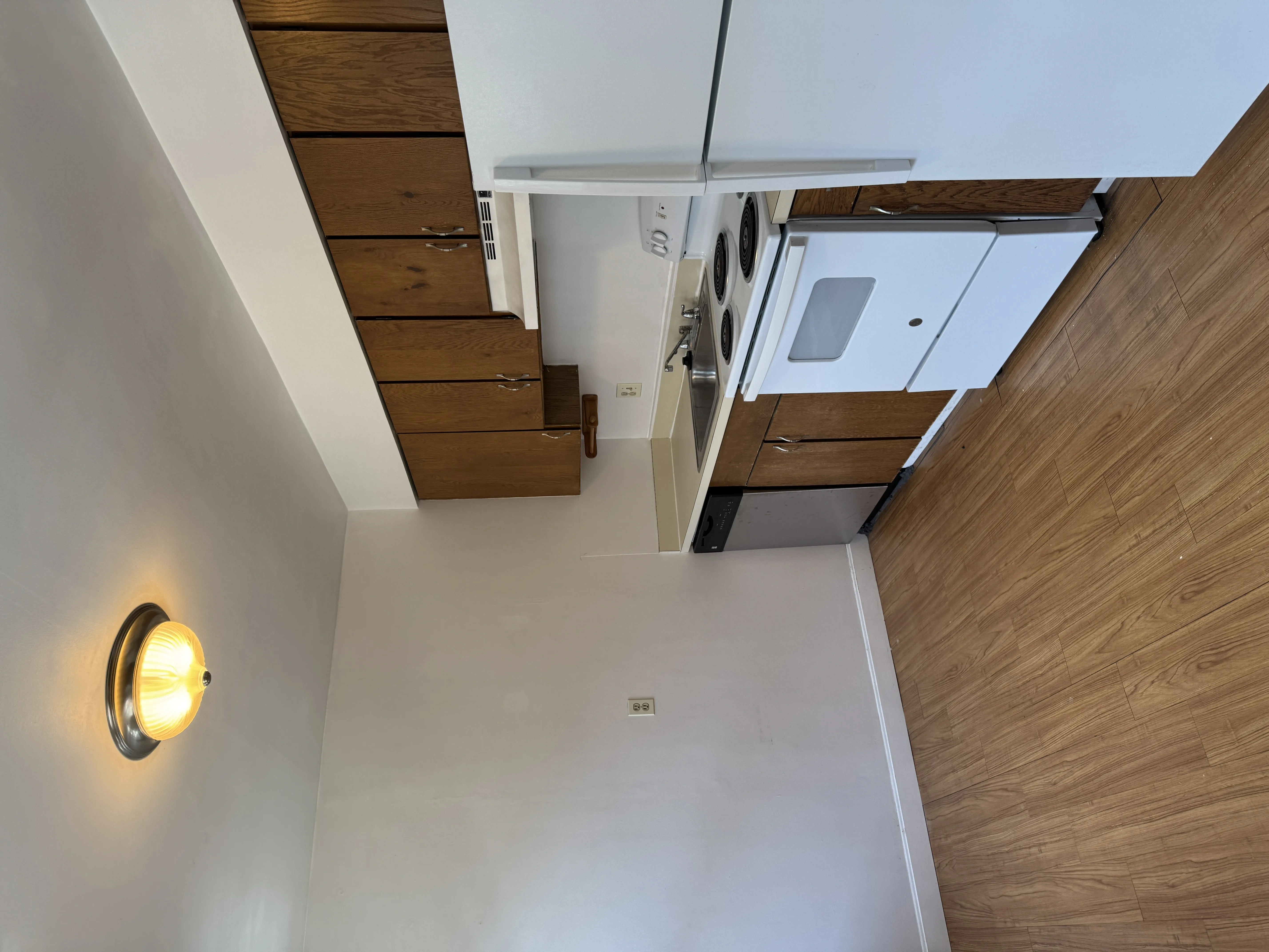 1 bed, 1 bath apartment for rent at 124 Sutherland Rd Unit 5, Brighton — photo 6 of 18