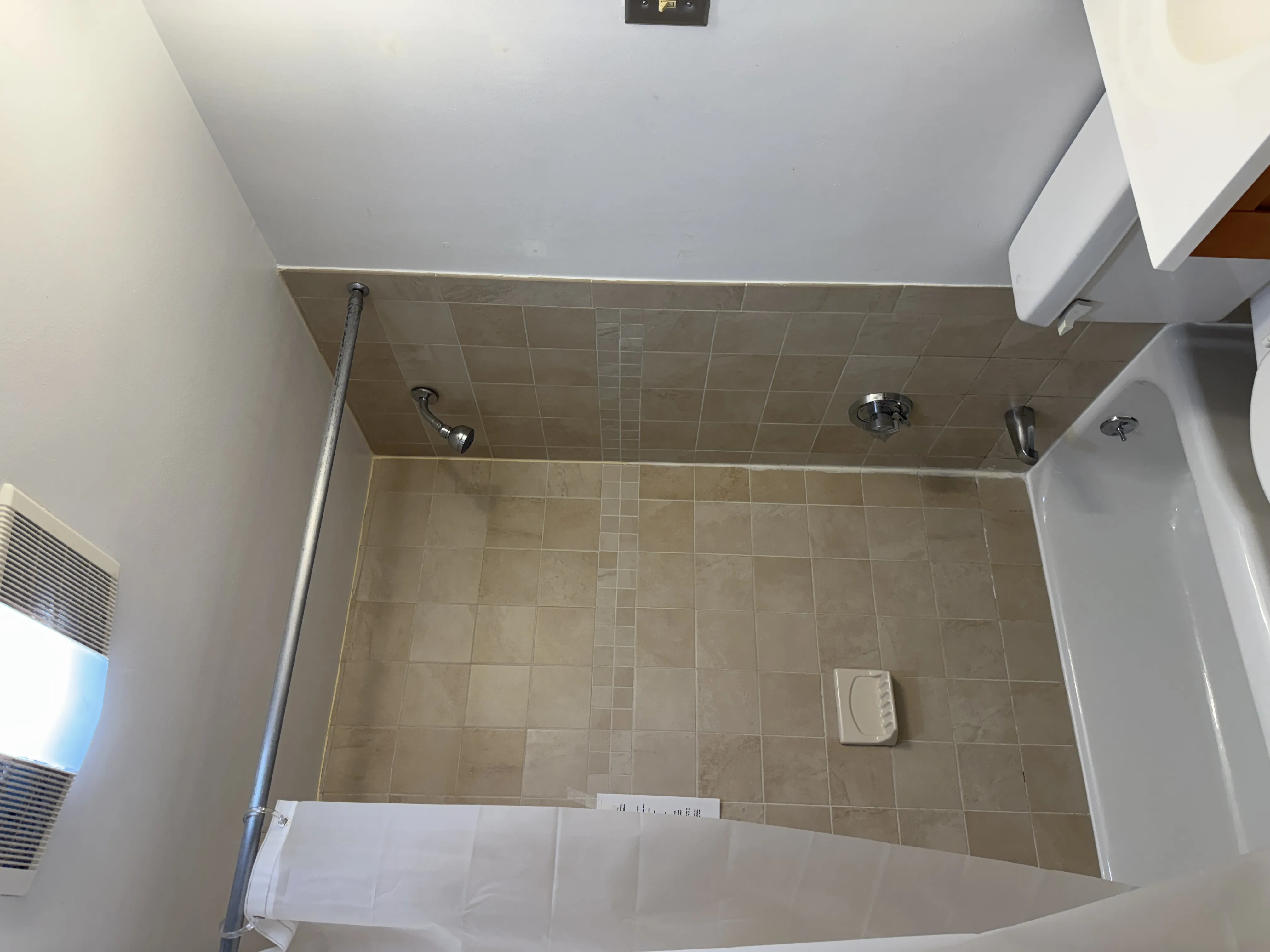 1 bed, 1 bath apartment for rent at 124 Sutherland Rd Unit 5, Brighton — photo 16 of 18