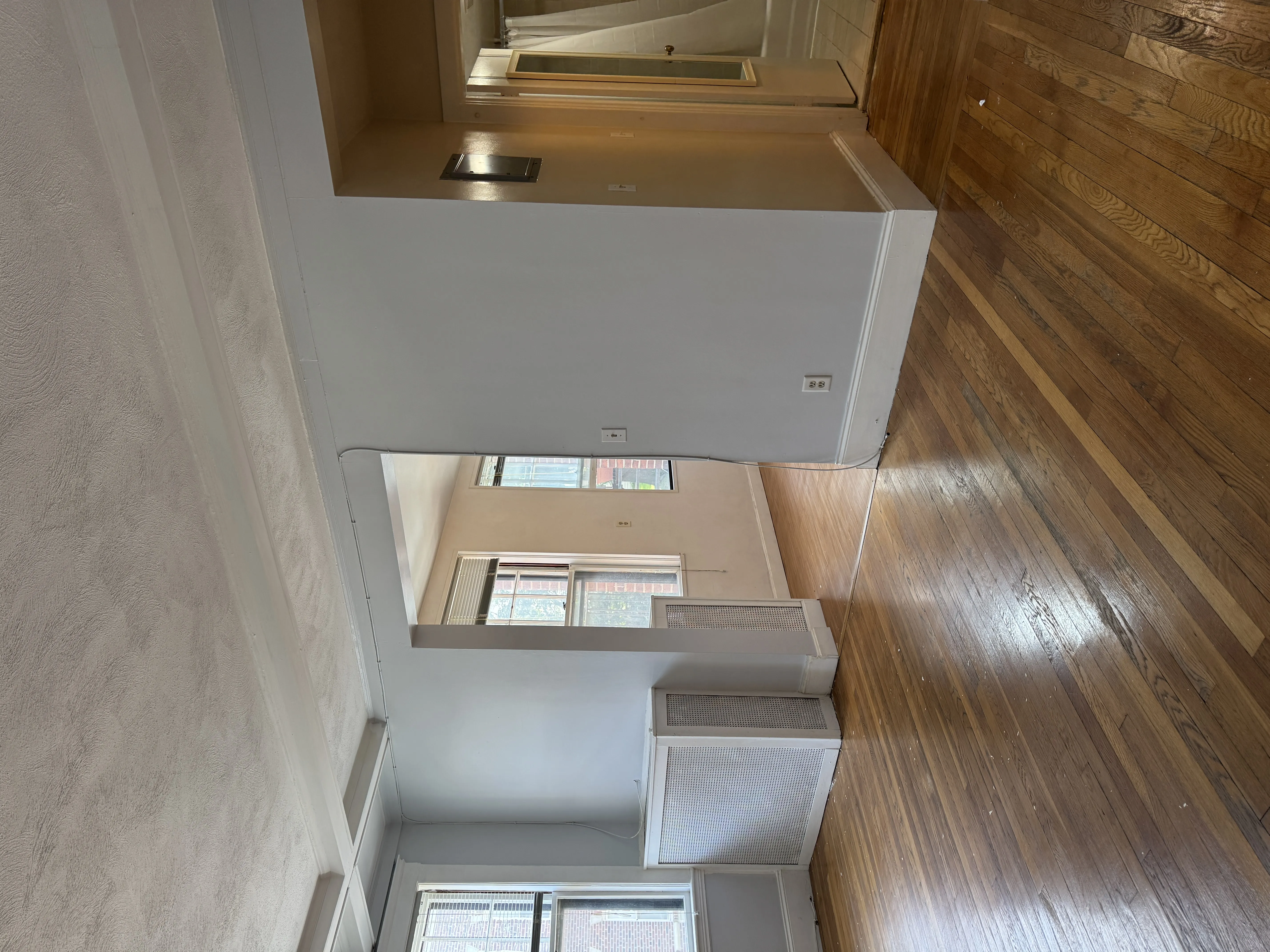 1 bed, 1 bath apartment for rent at 124 Sutherland Rd Unit 5, Brighton — photo 3 of 18