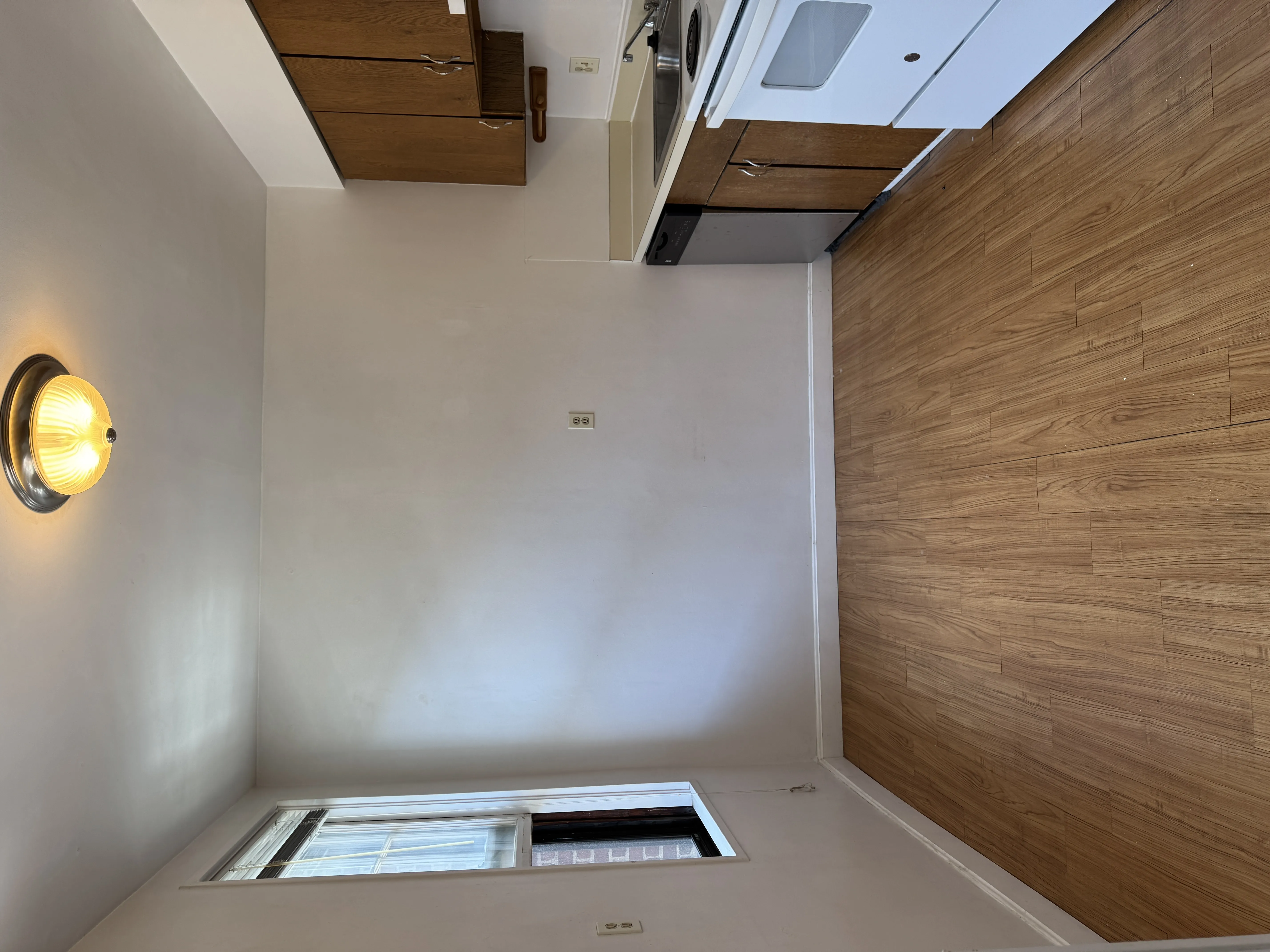 1 bed, 1 bath apartment for rent at 124 Sutherland Rd Unit 5, Brighton — photo 10 of 18