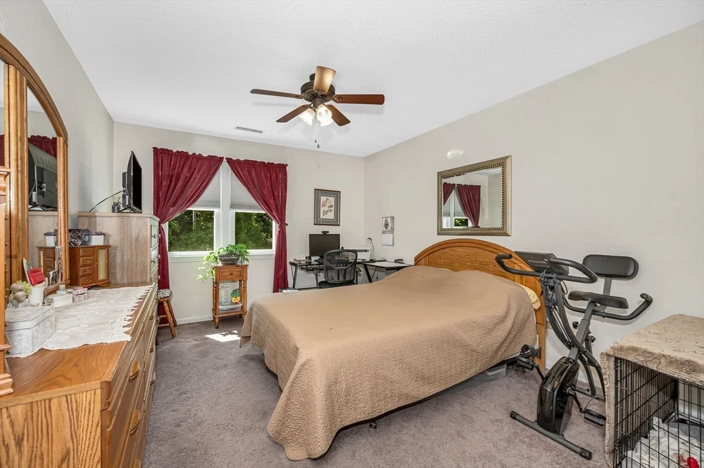2 bed, 1 bath apartment for rent at 124 Tennis Plaza Rd Unit 5, Dracut — photo 17 of 20