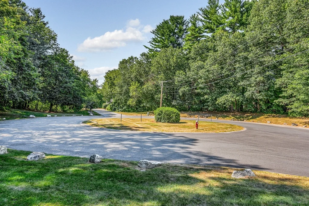 2 bed, 1 bath apartment for rent at 124 Tennis Plaza Rd Unit 5, Dracut — photo 19 of 20