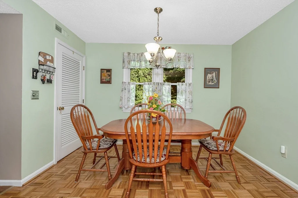 2 bed, 1 bath apartment for rent at 124 Tennis Plaza Rd Unit 5, Dracut — photo 10 of 20