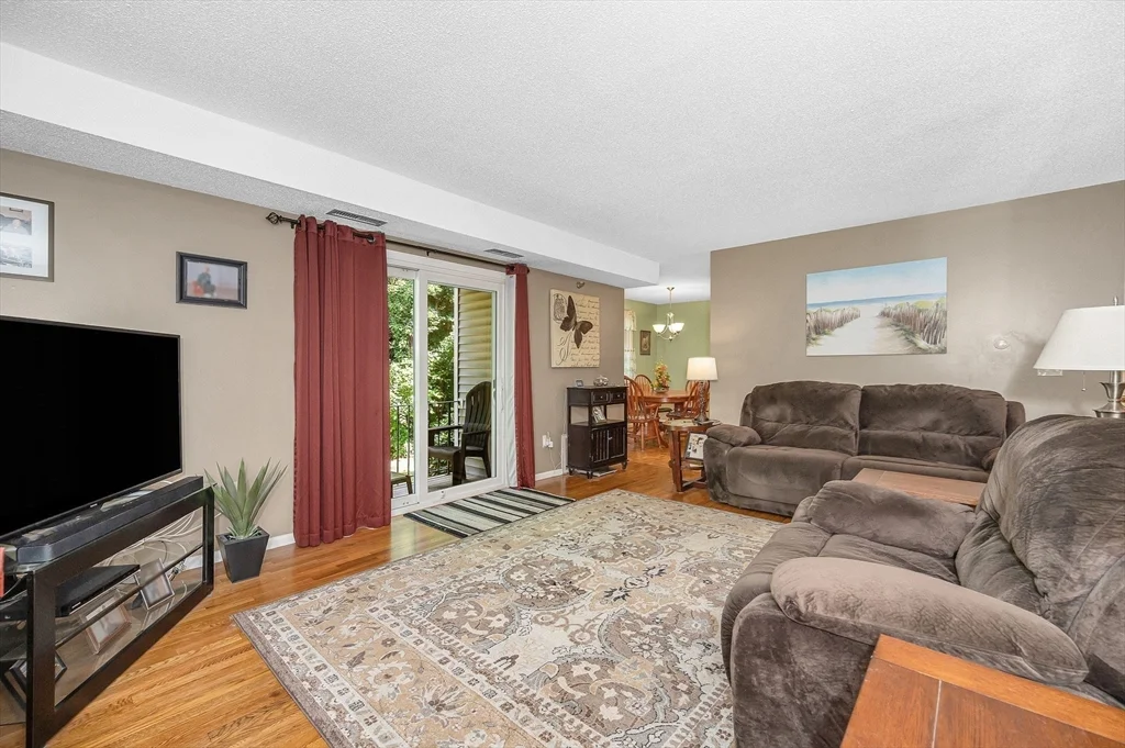 2 bed, 1 bath apartment for rent at 124 Tennis Plaza Rd Unit 5, Dracut — photo 6 of 20