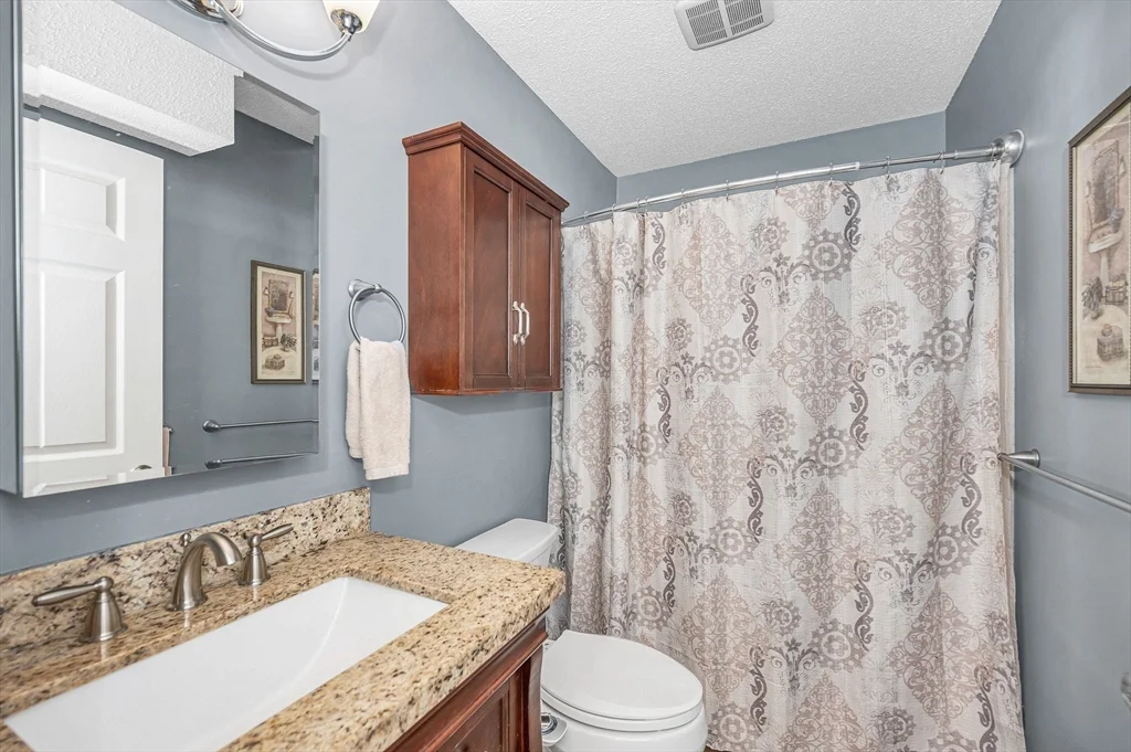 2 bed, 1 bath apartment for rent at 124 Tennis Plaza Rd Unit 5, Dracut — photo 9 of 20