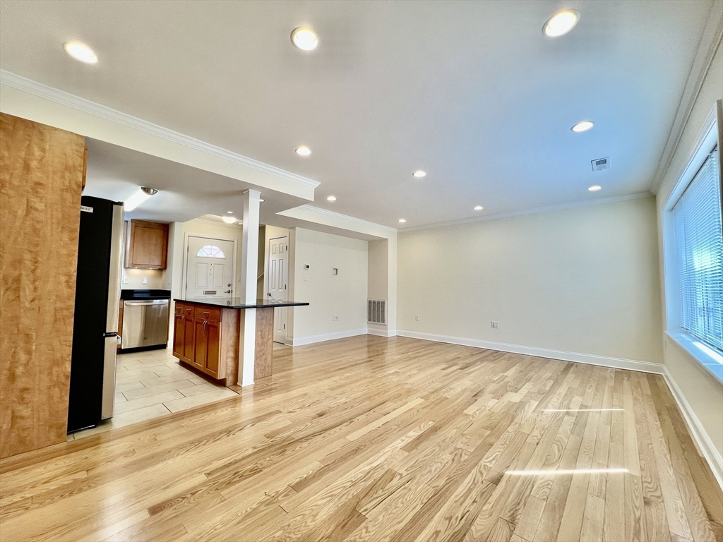 2 bed, 1 bath apartment for rent at 124 Thornton Rd Unit 124, Brookline — photo 10 of 10