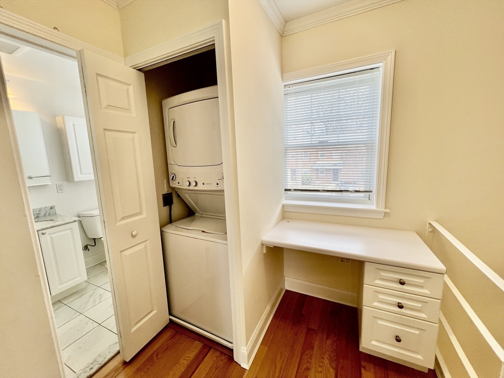 2 bed, 1 bath apartment for rent at 124 Thornton Rd Unit 124, Brookline — photo 7 of 10