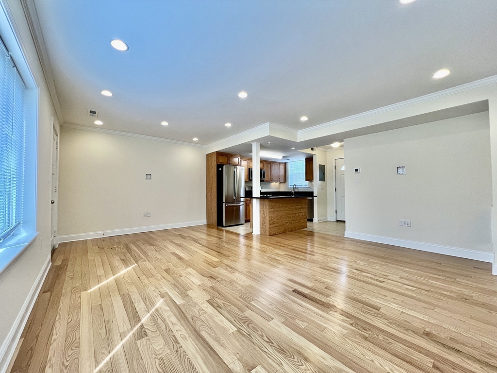 2 bed, 1 bath apartment for rent at 124 Thornton Rd Unit 124, Brookline — photo 2 of 10