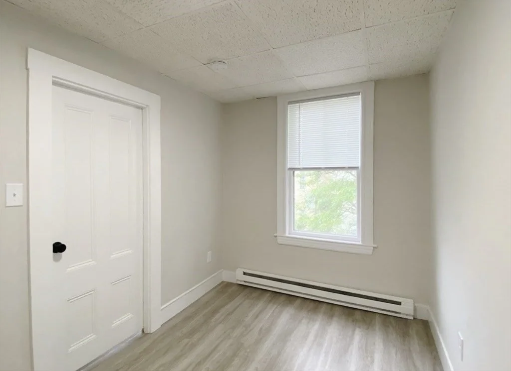 2 bed, 1 bath apartment for rent at 124 Trenton St Unit 3, Eagle Hill — photo 9 of 15