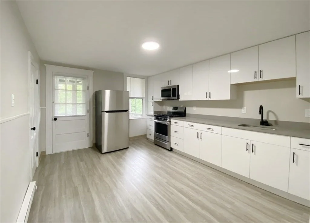 2 bed, 1 bath apartment for rent at 124 Trenton St Unit 3, Eagle Hill — photo 1 of 15