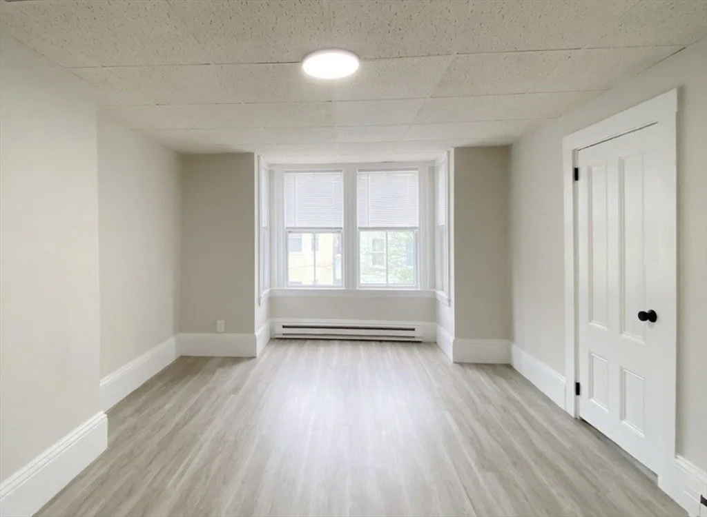 2 bed, 1 bath apartment for rent at 124 Trenton St Unit 3, Eagle Hill — photo 7 of 15