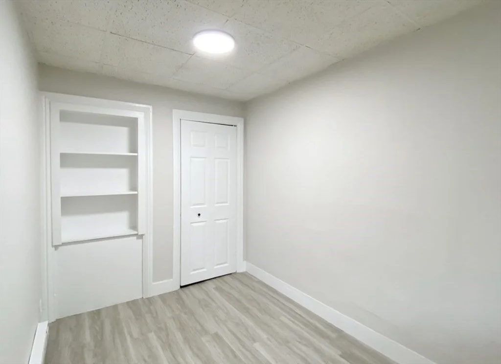 2 bed, 1 bath apartment for rent at 124 Trenton St Unit 3, Eagle Hill — photo 13 of 15