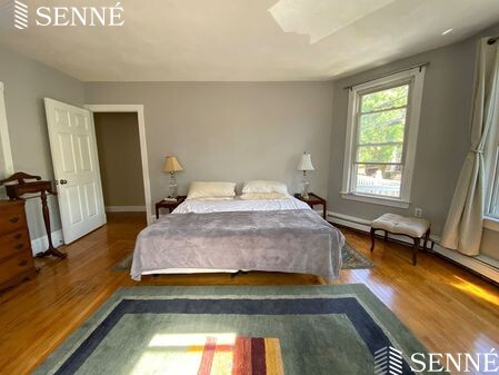 3.5 bed, 1 bath apartment for rent at 124 Walnut St Unit 1, Winter Hill — photo 9 of 11