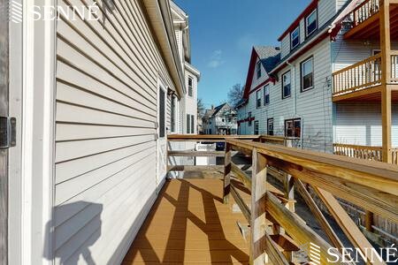 3.5 bed, 1 bath apartment for rent at 124 Walnut St Unit 1, Winter Hill — photo 6 of 11