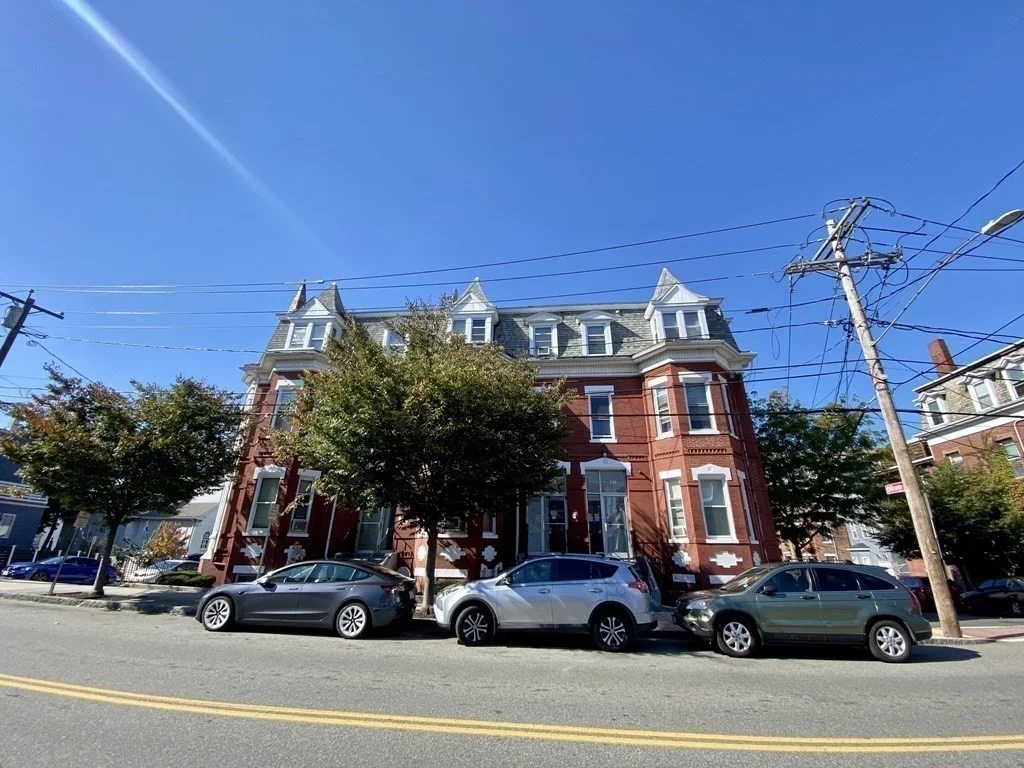 2 bed, 1 bath apartment for rent at 124 Washington Ave Unit 2, Bellingham Square — photo 16 of 16