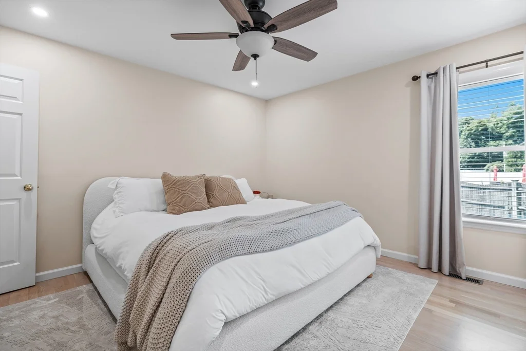 1 bed, 1 bath apartment for rent at 124 Washington St Unit A, Woburn — photo 11 of 12