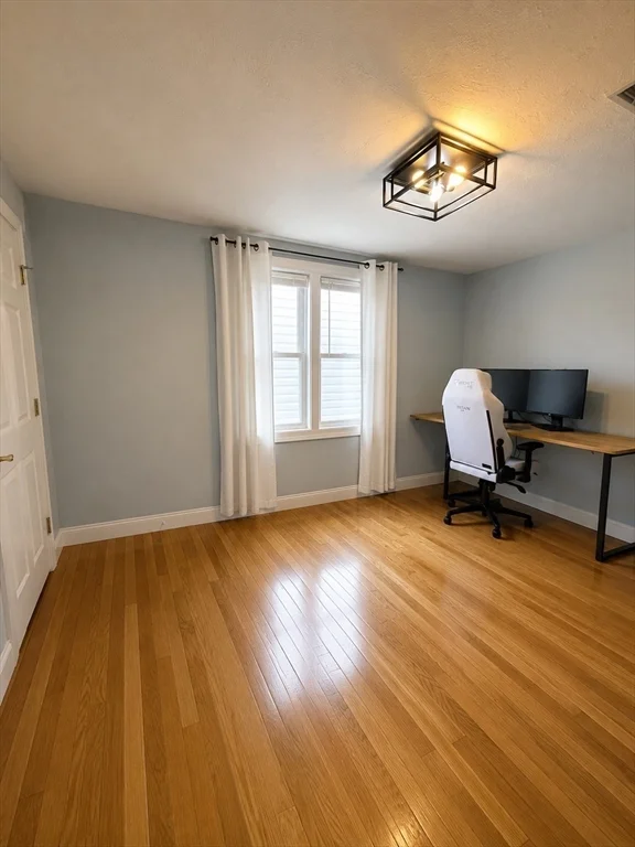 3 bed, 2 bath apartment for rent at 124 West 7th Unit D, South Boston — photo 6 of 12