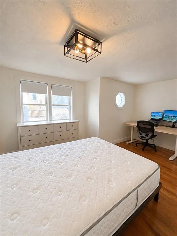 3 bed, 2 bath apartment for rent at 124 West 7th Unit D, South Boston — photo 5 of 12