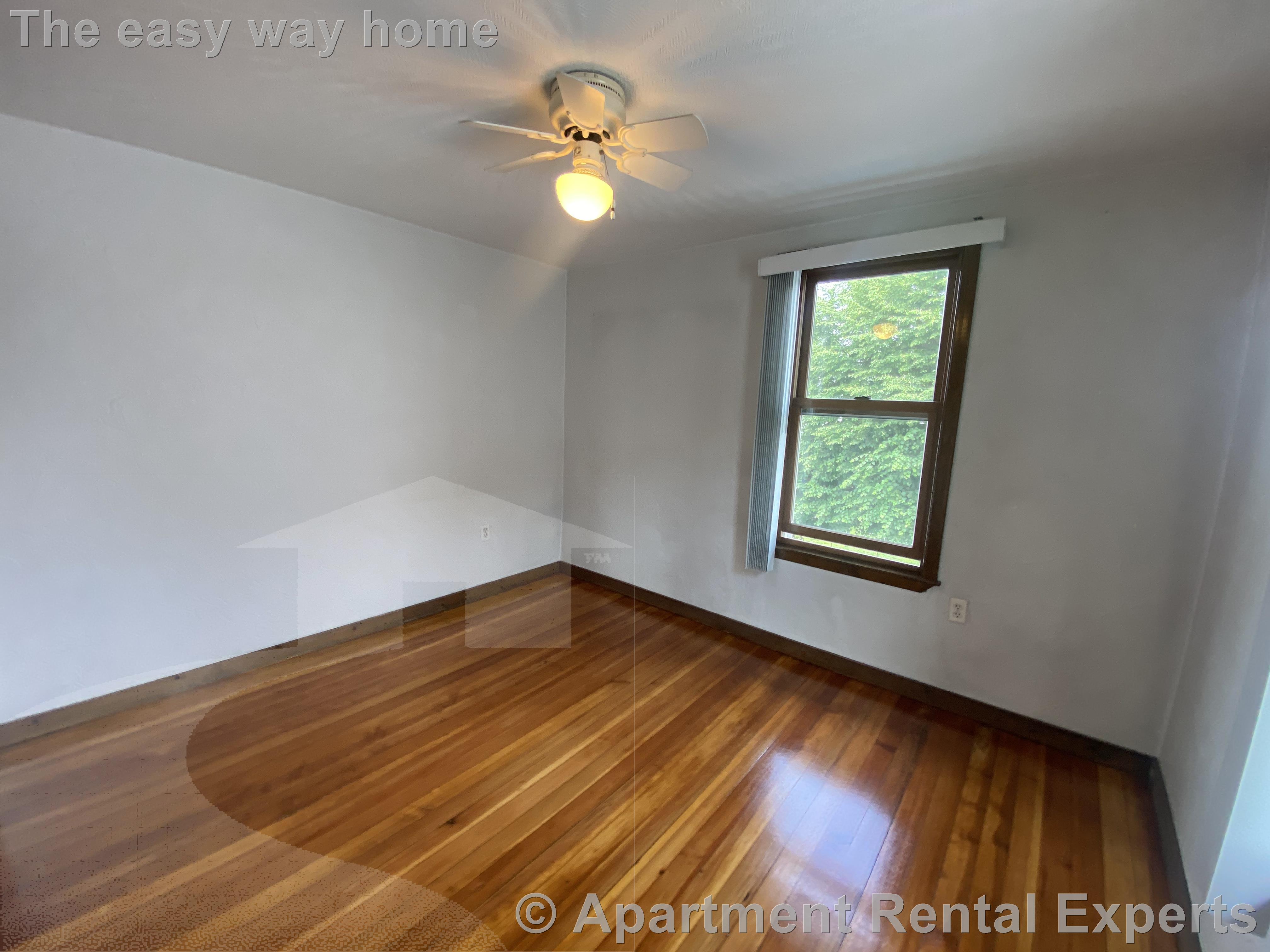 2 bed, 1 bath apartment for rent at 124 Willis Ave Unit 2, Tufts — photo 6 of 15