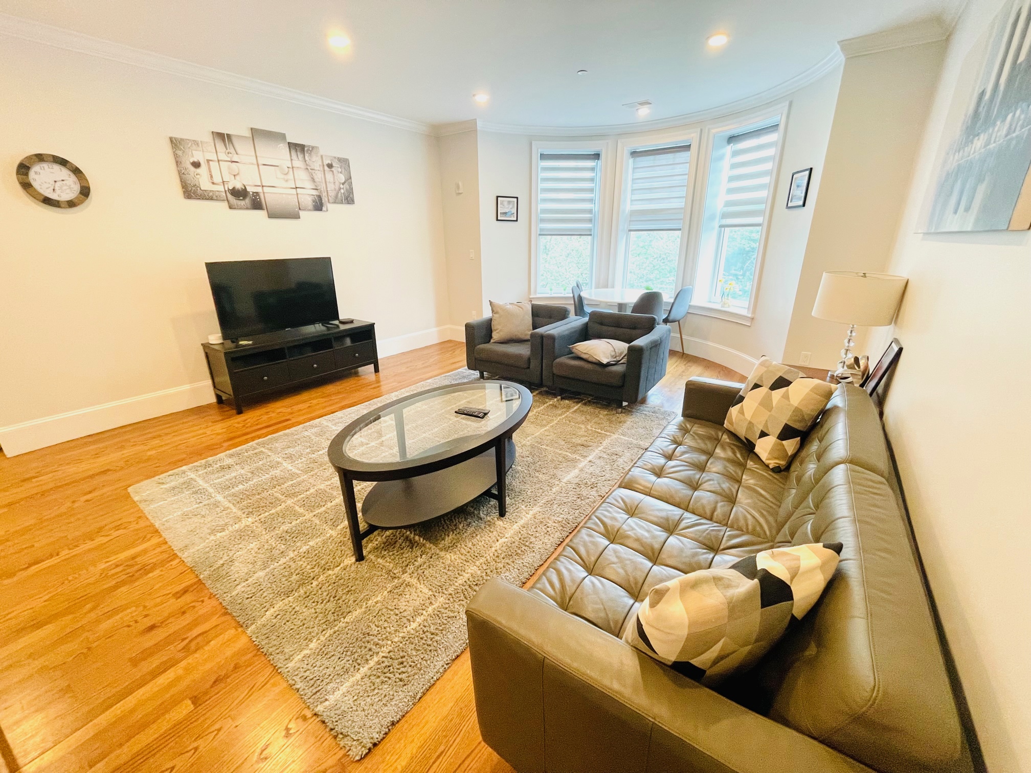 2 bed, 2 bath apartment for rent at 1240 Beacon St Unit 4, Coolidge Corner — photo 4 of 8