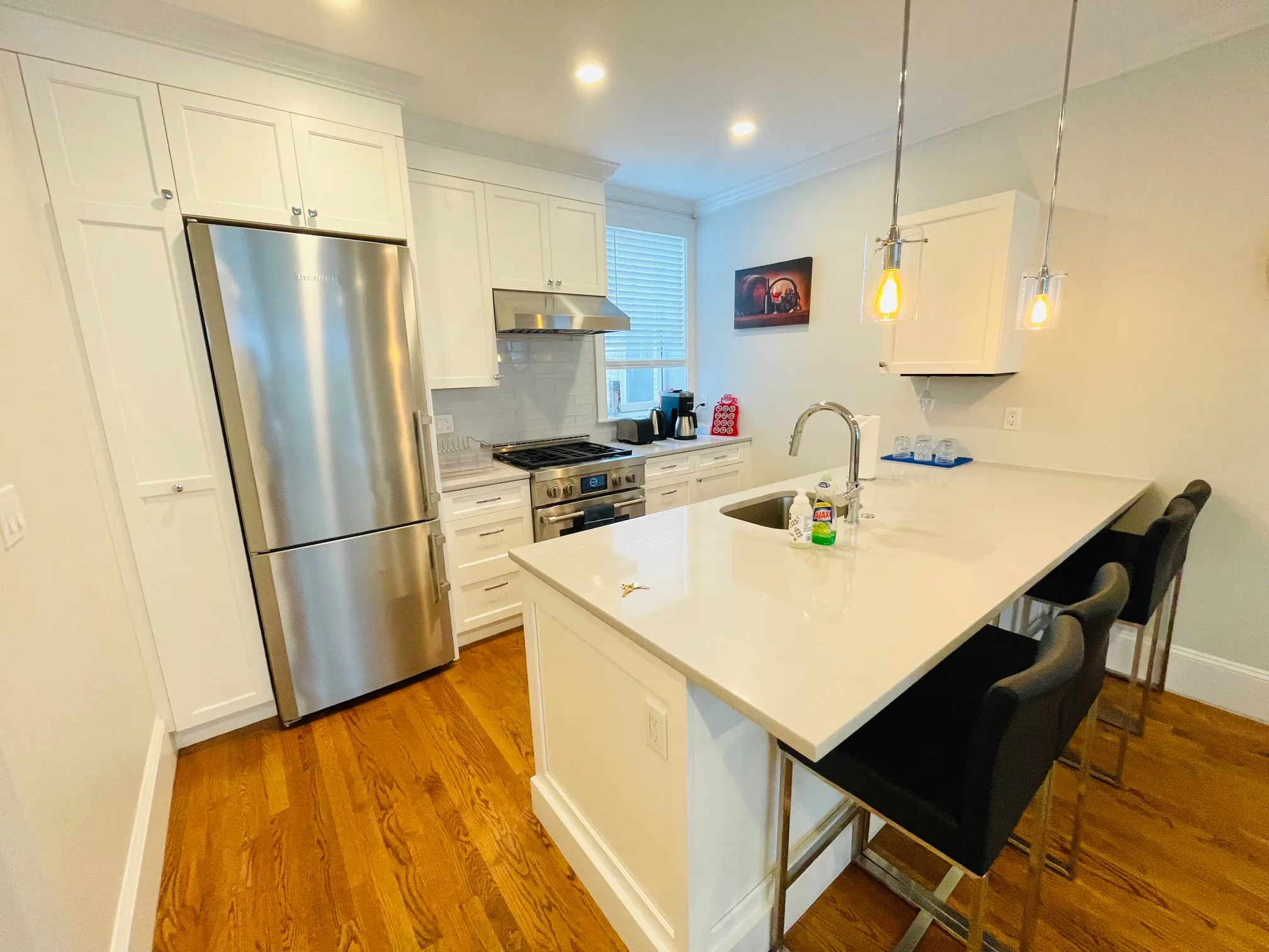 2 bed, 2 bath apartment for rent at 1240 Beacon St Unit 5, Coolidge Corner — photo 4 of 11